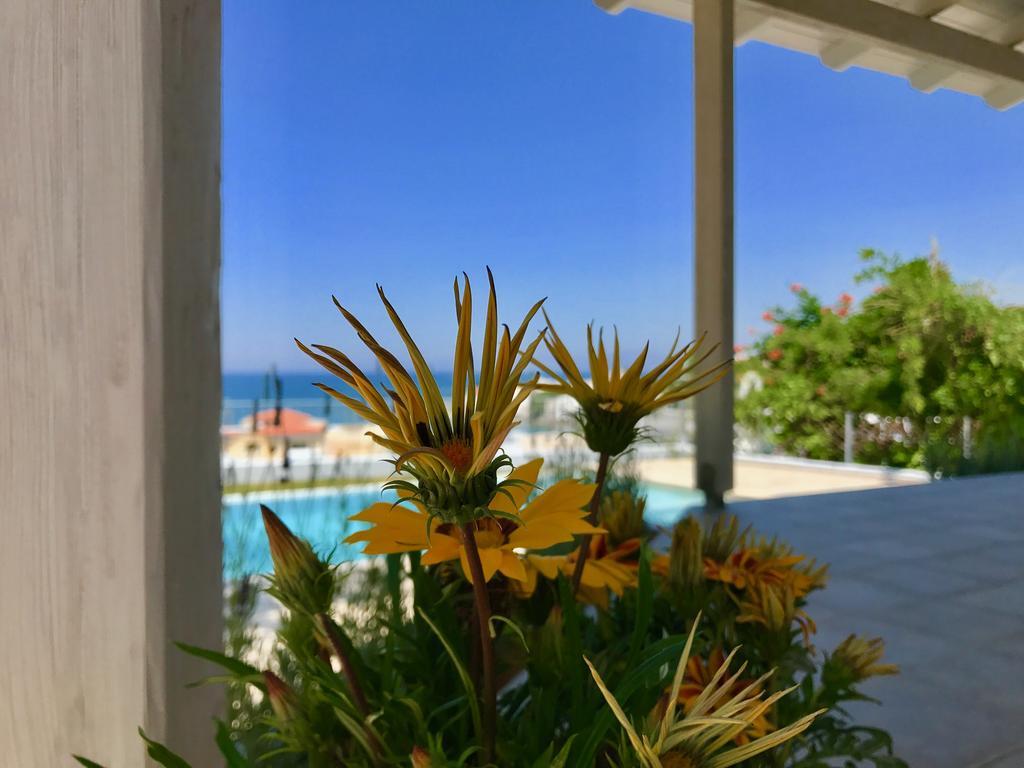 Thea Thalassa Kalamaki エクステリア 写真